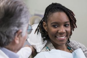 woman has summer visit with dentist in Chaska